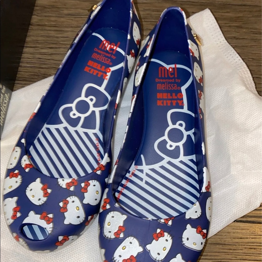 Mel by Melissa hello kitty shoes sz13 - Picture 2 of 5